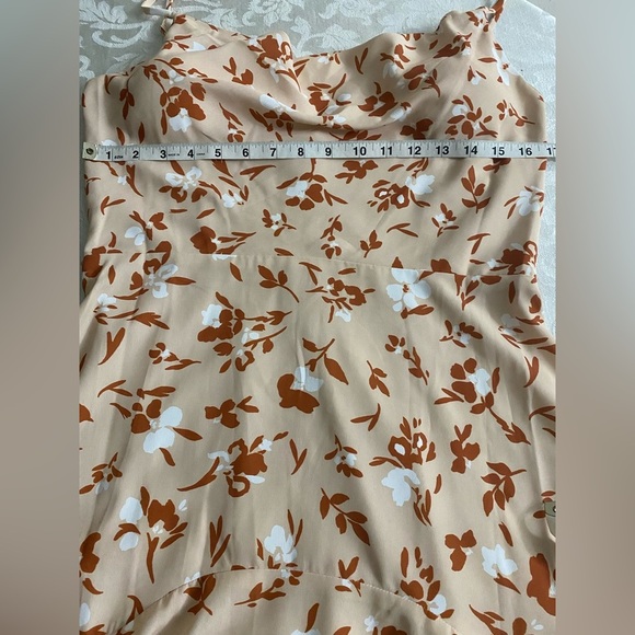 - WILLOW Floral mini dress size M - Picture 8 of 10